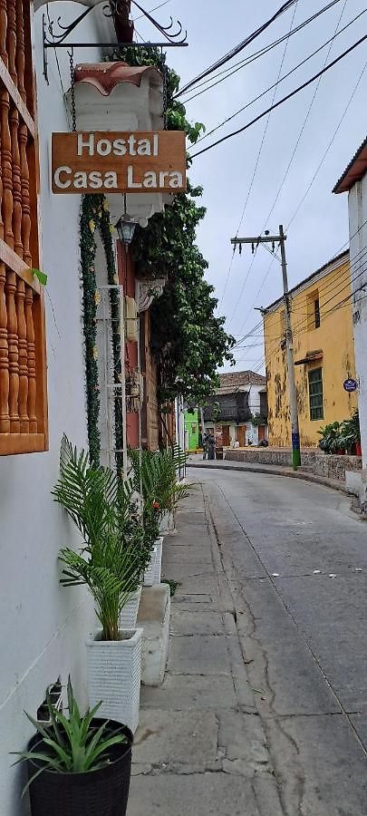 Casa Lara Pensión *
