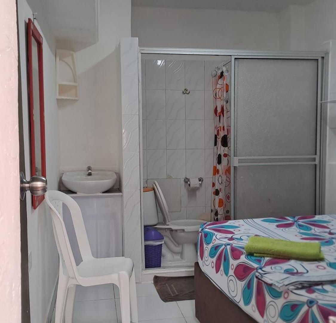 Casa Lara Pensión *