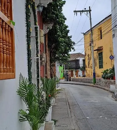 Casa Lara Pensión *