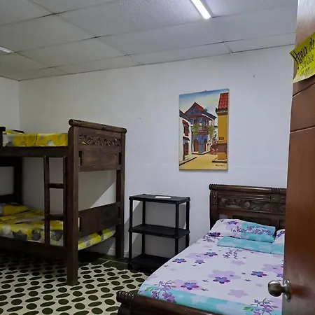 Casa Lara Pensión *