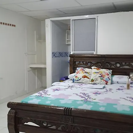 Casa Lara Pensión *